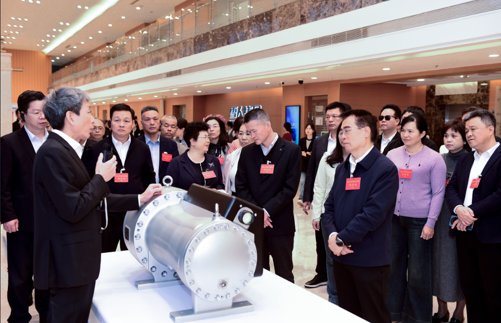 太阳集团tyc122cc动态|福建省全国人大代表视察太阳集团tyc122cc